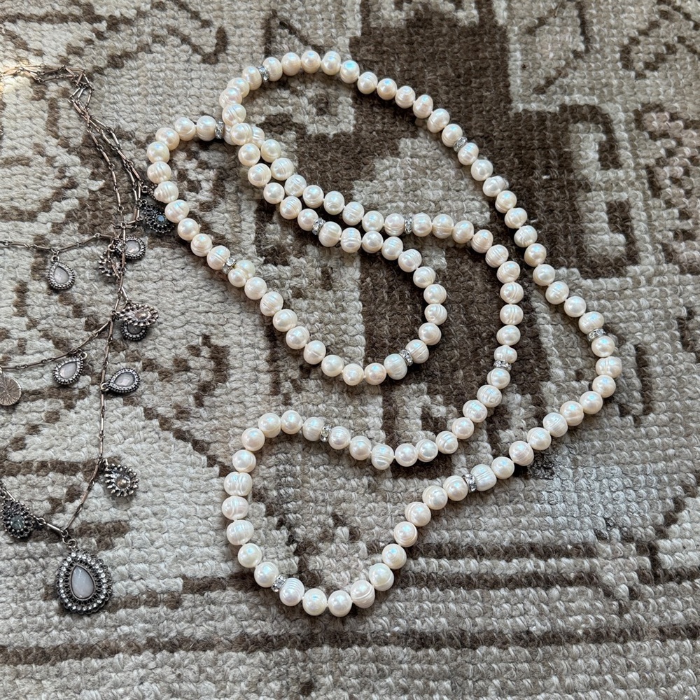 Lot of Elegant Pearl and Beaded Necklace Set